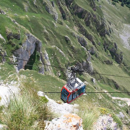 Hosteria Picos De Europa Potes Eksteriør bilde