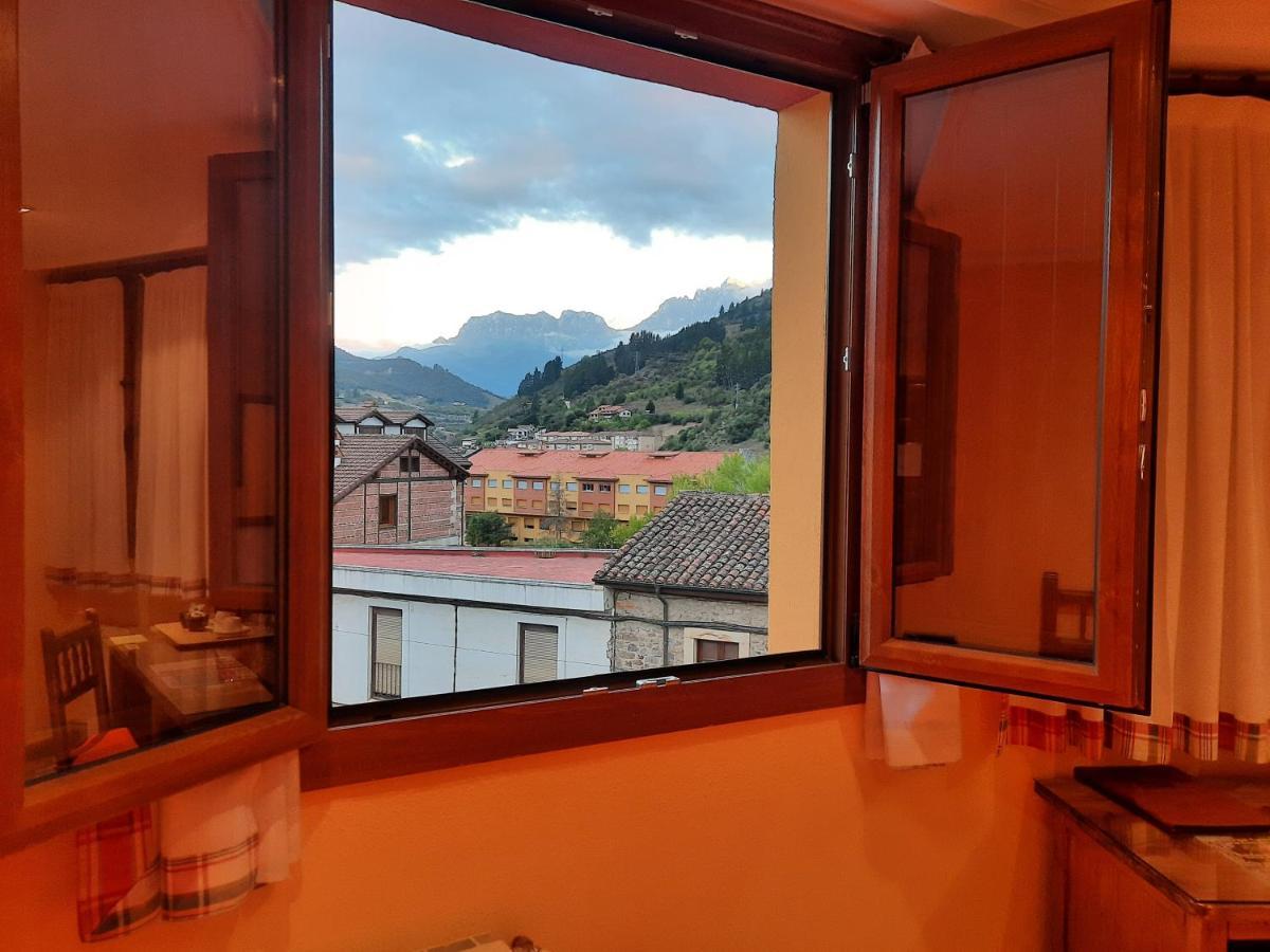 Hosteria Picos De Europa Hotell Potes Eksteriør bilde