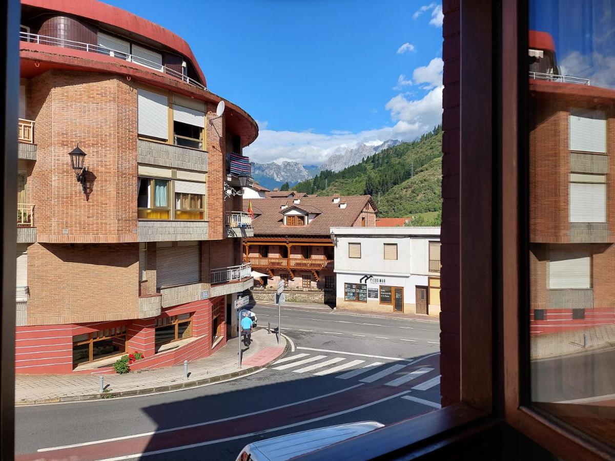 Hosteria Picos De Europa Hotell Potes Eksteriør bilde