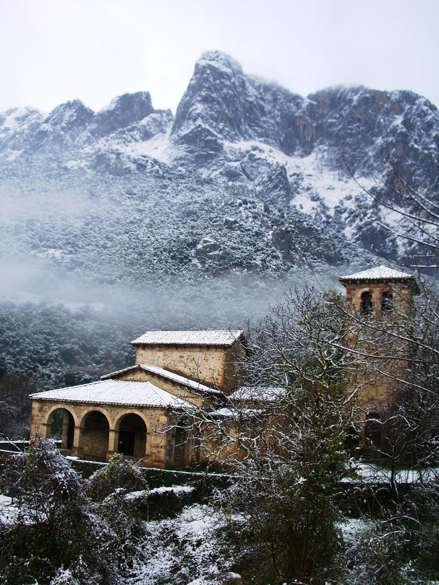 Hosteria Picos De Europa Hotell Potes Eksteriør bilde